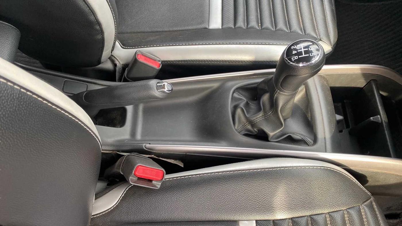 2020 Maruti Baleno ZETA PETROL 1.2, Petrol, Manual, 24,029 km, Gear Lever