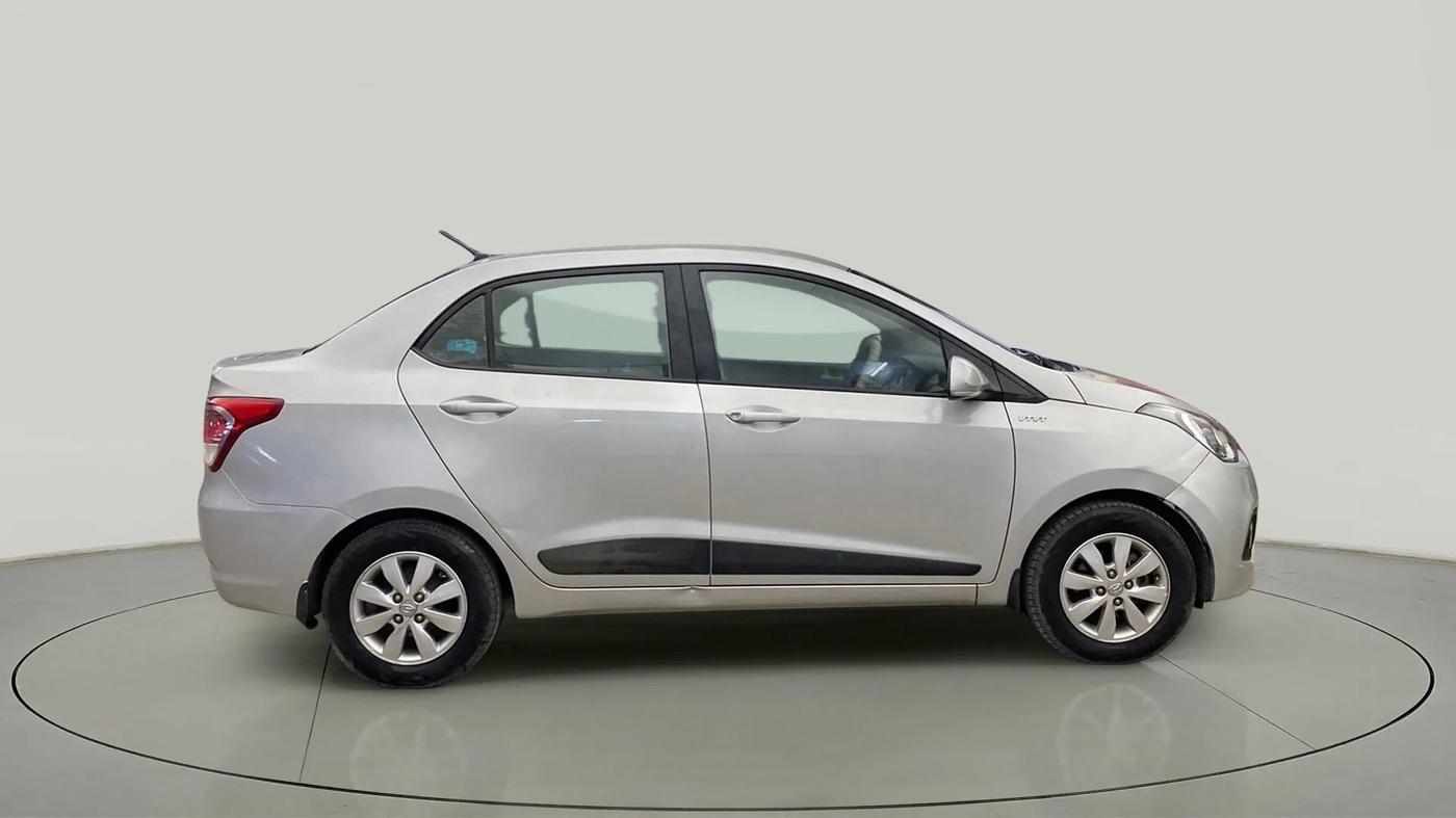2015 Hyundai Xcent S (O) 1.2, Petrol, Manual, 66,161 km, Right Side View