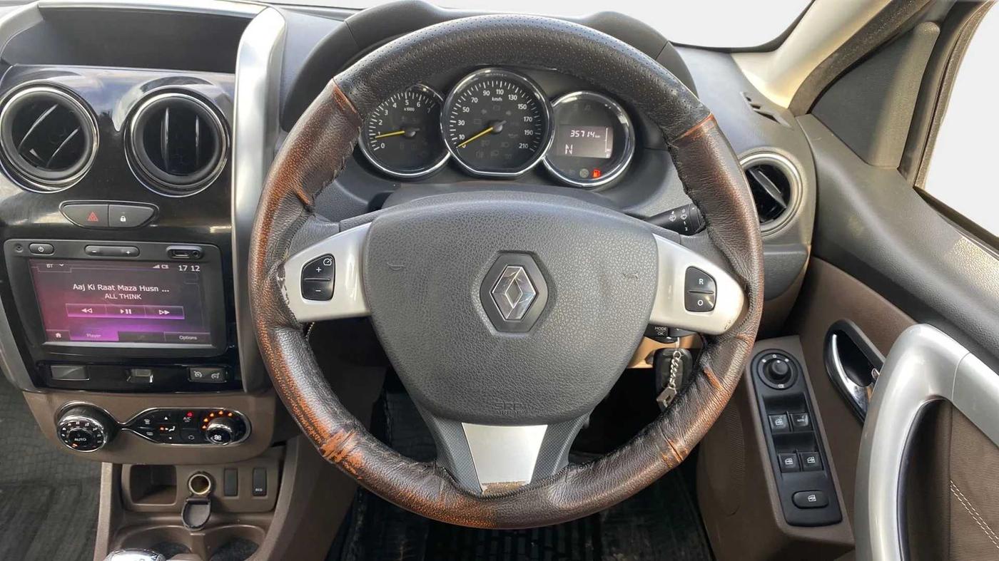 2016 Renault Duster 110 PS RXZ 4X2 AMT DIESEL, Diesel, Automatic, 35,716 km, Steering Wheel Close Up
