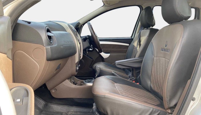 2016 Renault Duster 110 PS RXZ 4X2 AMT DIESEL, Diesel, Automatic, 35,716 km, Right Side Front Door Cabin