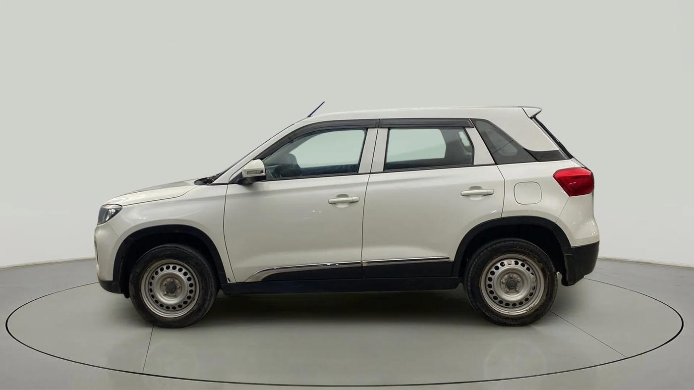 2021 Maruti Vitara Brezza LXI, Petrol, Manual, 77,465 km, Left Side
