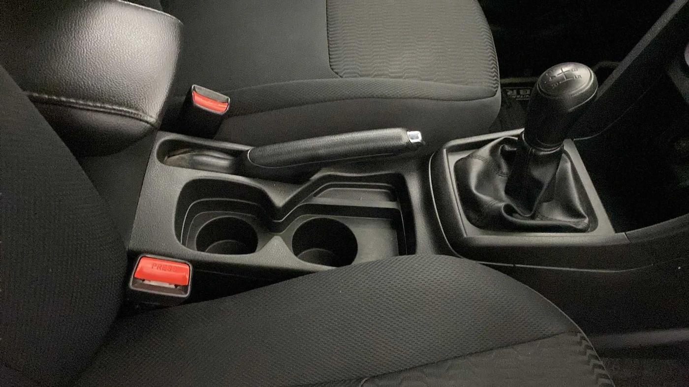 2021 Maruti Vitara Brezza LXI, Petrol, Manual, 77,465 km, Gear Lever