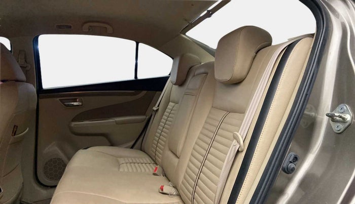 2018 Maruti Ciaz ZETA 1.5 SHVS MT PETROL, Petrol, Manual, 70,641 km, Right Side Rear Door Cabin