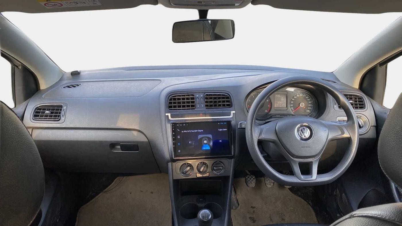 2017 Volkswagen Ameo COMFORTLINE 1.2L, Petrol, Manual, 92,997 km, Dashboard