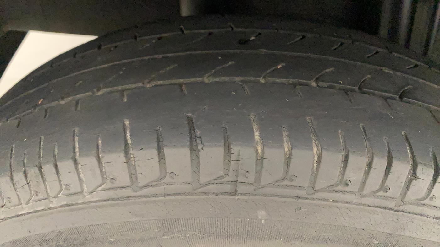 2018 Datsun Redi Go A, Petrol, Manual, 83,655 km, Right Rear Tyre Tread