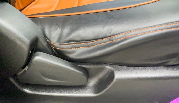 2018 Datsun Redi Go A, Petrol, Manual, 83,655 km, Driver Side Adjustment Panel