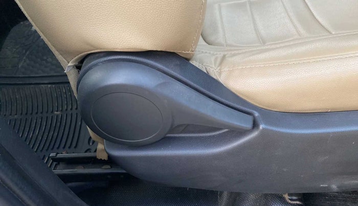 2020 Honda Amaze 1.2L I-VTEC E, Petrol, Manual, 28,136 km, Driver Side Adjustment Panel