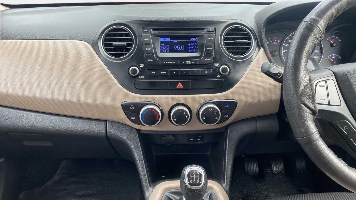 2015 Hyundai Grand i10 SPORTZ 1.2 KAPPA VTVT, Petrol, Manual, 62,247 km, Air Conditioner