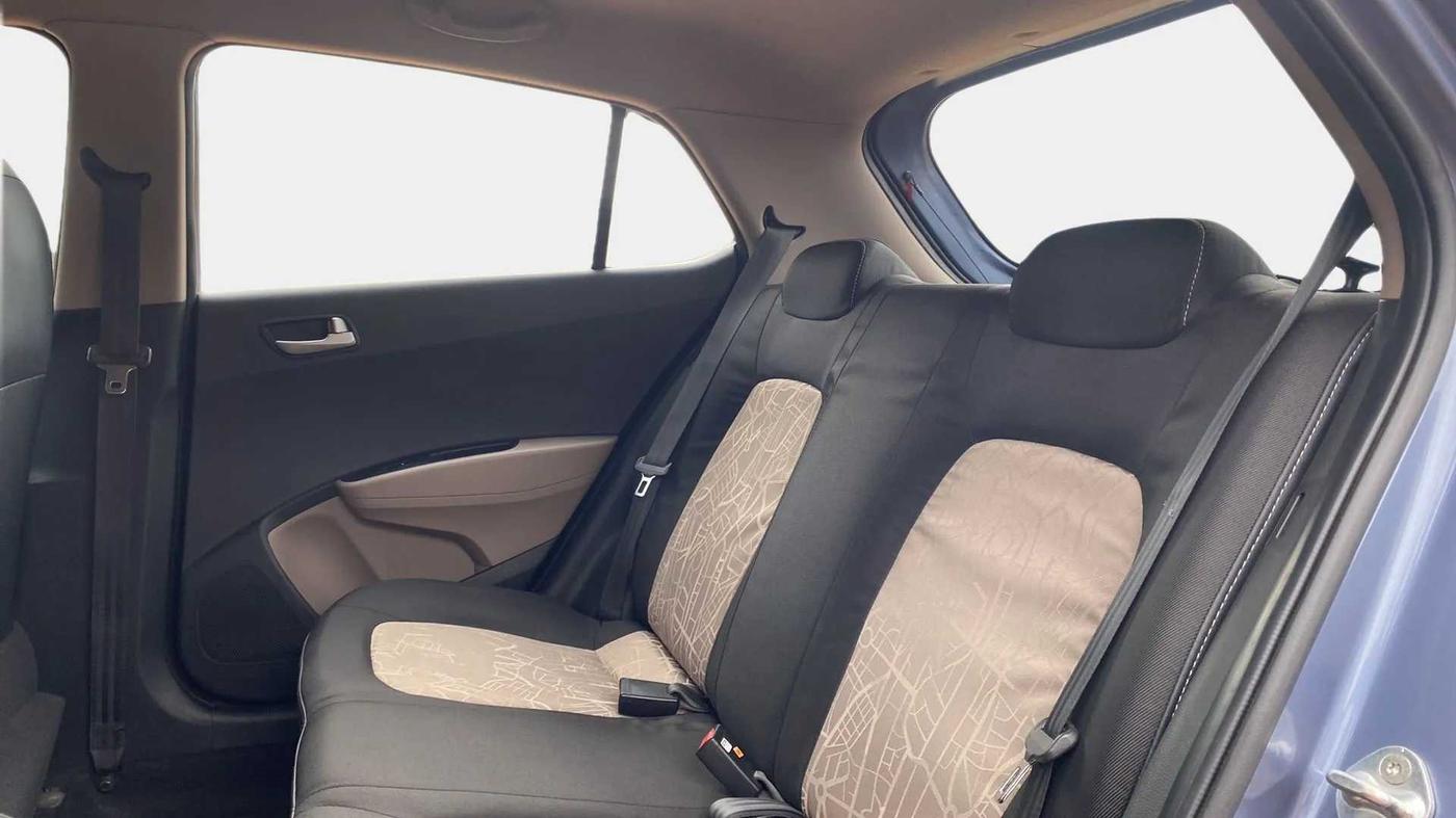 2015 Hyundai Grand i10 SPORTZ 1.2 KAPPA VTVT, Petrol, Manual, 62,247 km, Right Side Rear Door Cabin