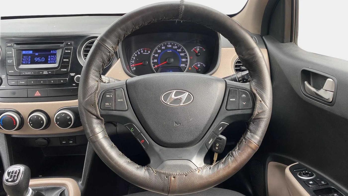 2015 Hyundai Grand i10 SPORTZ 1.2 KAPPA VTVT, Petrol, Manual, 62,247 km, Steering Wheel Close Up