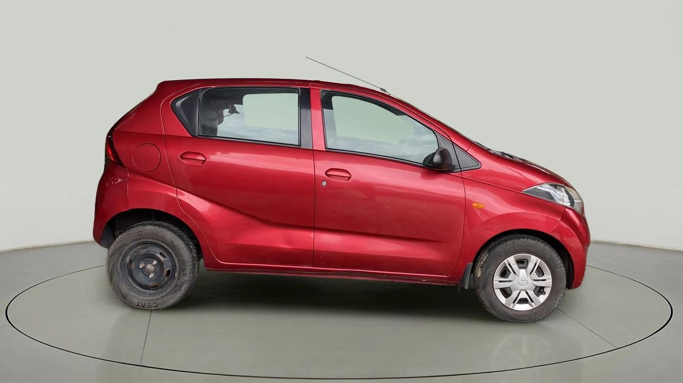 2017 Datsun Redi Go T (O), Petrol, Manual, 17,519 km, Right Side View