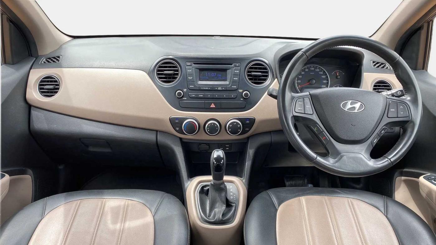2016 Hyundai Grand i10 ASTA AT 1.2 KAPPA VTVT, Petrol, Automatic, 48,012 km, Dashboard