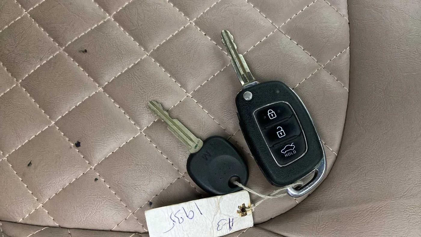 2018 Hyundai Xcent S 1.2, Petrol, Manual, 54,869 km, Key Close Up