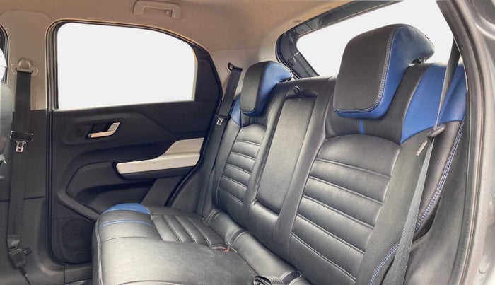 2022 Tata PUNCH CREATIVE  AMT, Petrol, Automatic, 20,082 km, Right Side Rear Door Cabin