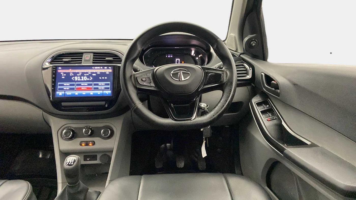2021 Tata Tiago XT (O) PETROL, Petrol, Manual, 15,021 km, Steering Wheel Close Up