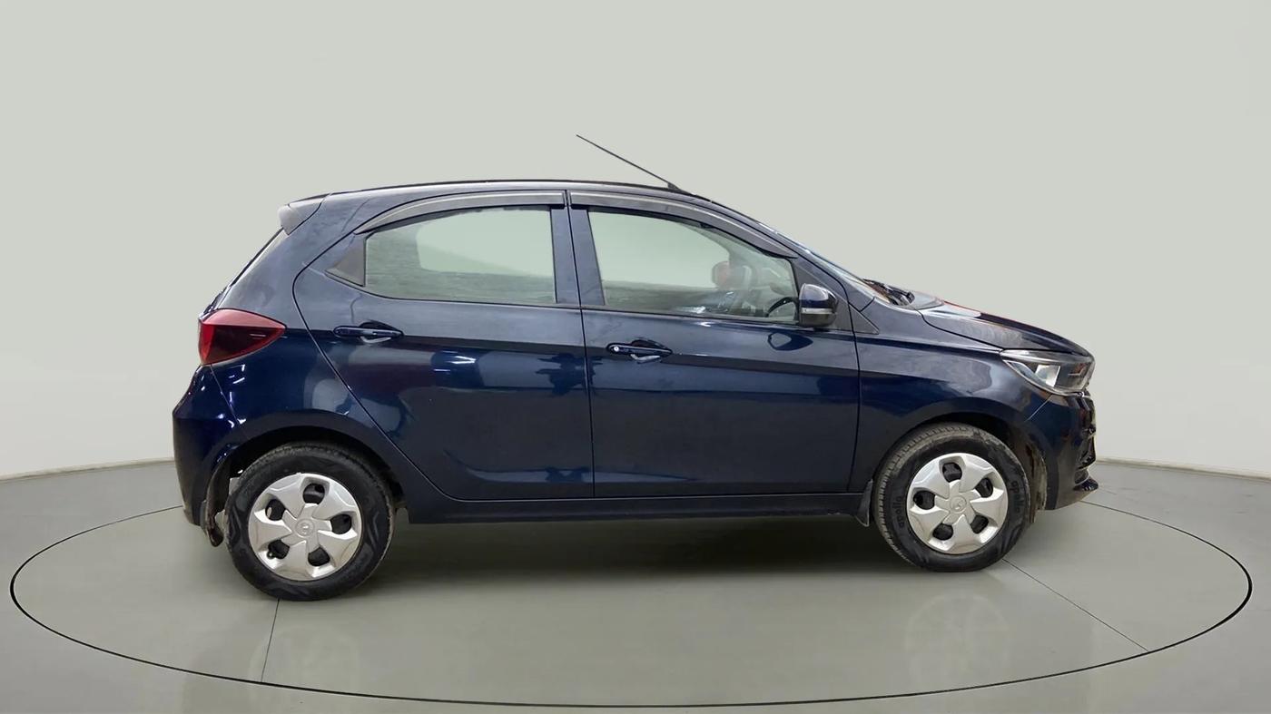 2021 Tata Tiago XT (O) PETROL, Petrol, Manual, 15,021 km, Right Side View