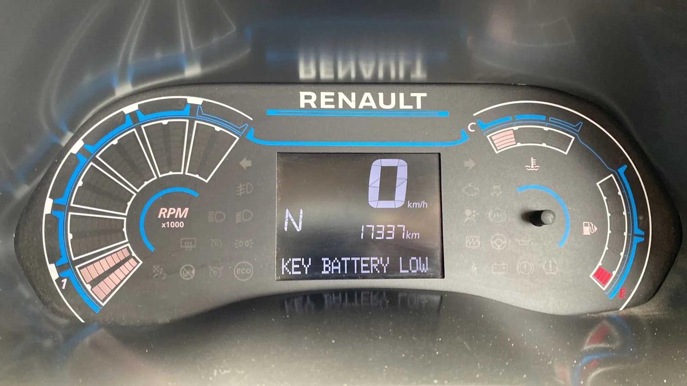 2020 Renault TRIBER RXZ AMT, Petrol, Automatic, 17,369 km, Odometer Image