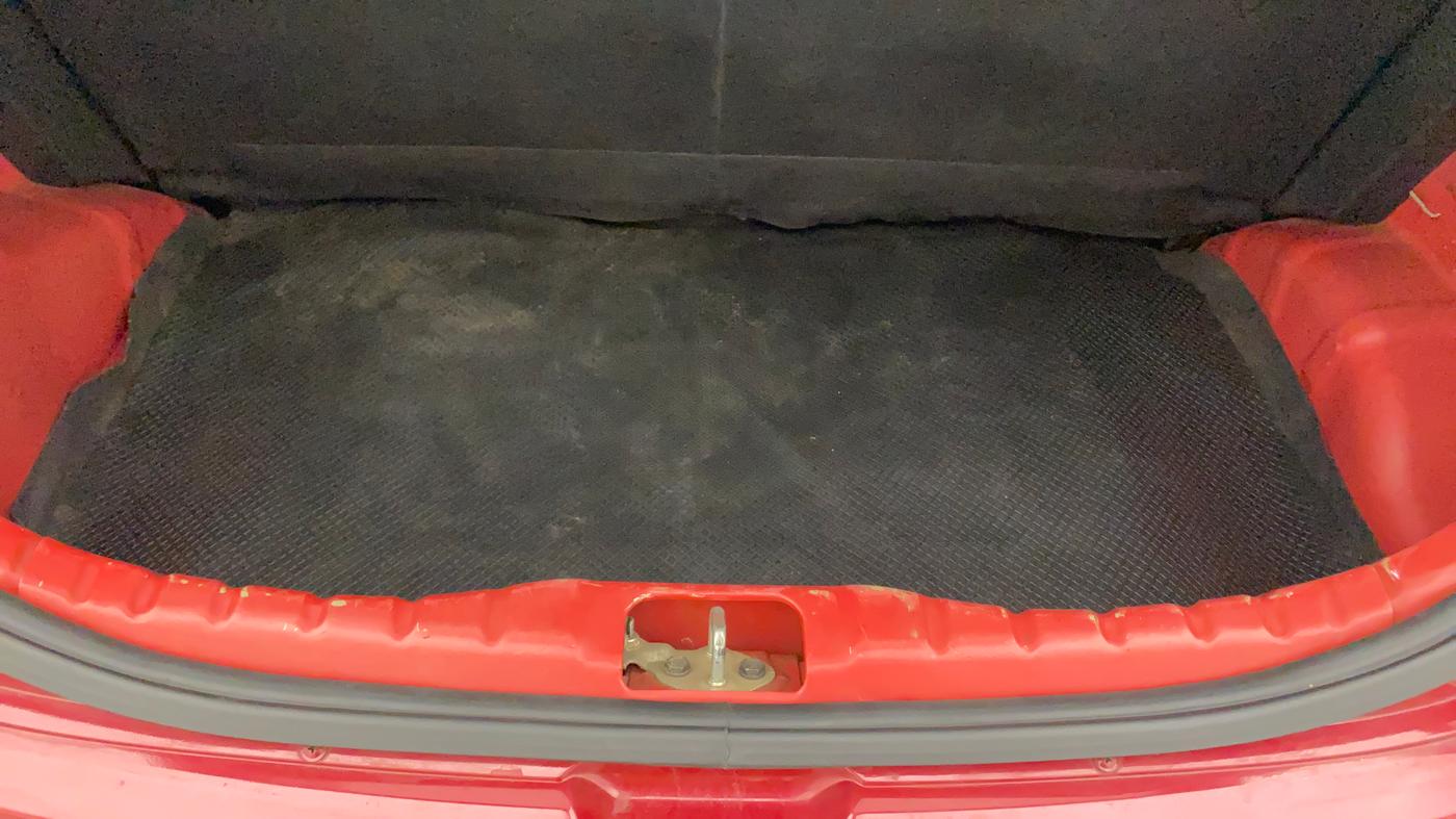 2017 Hyundai Eon ERA +, Petrol, Manual, 43,011 km, Boot Inside