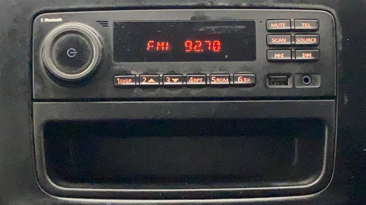 2017 Renault Kwid RXL, Petrol, Manual, 63,387 km, Infotainment System