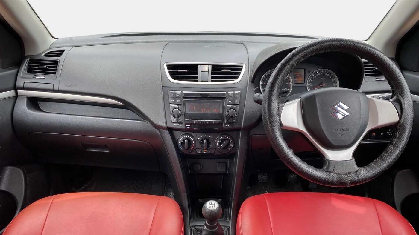 2016 Maruti Swift VXI O, Petrol, Manual, 41,297 km, Dashboard