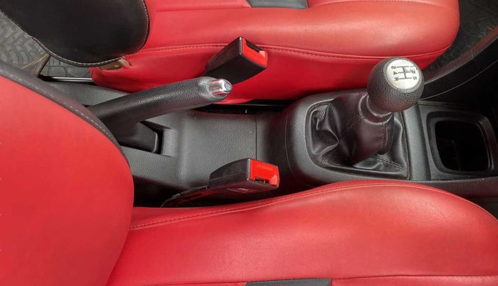 2016 Maruti Swift VXI O, Petrol, Manual, 41,297 km, Gear Lever