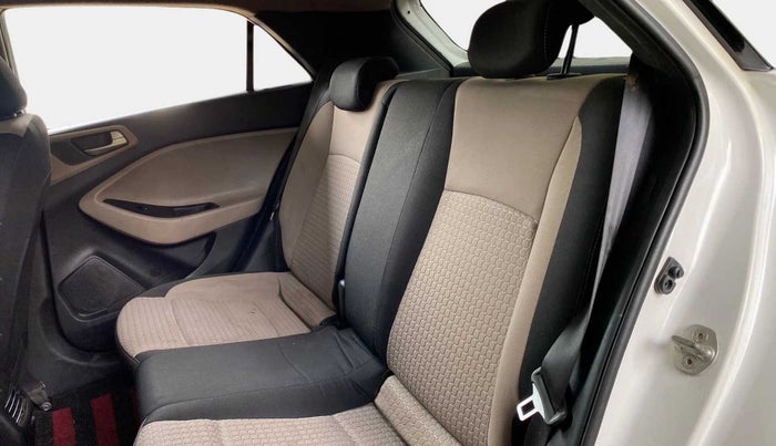 2017 Hyundai Elite i20 ASTA 1.4 CRDI (O), Diesel, Manual, 73,542 km, Right Side Rear Door Cabin