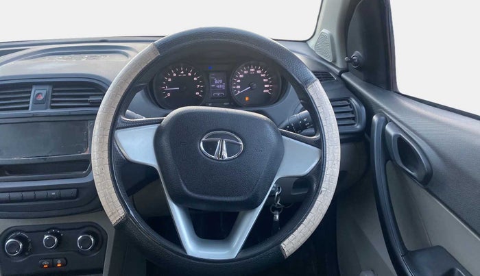 2017 Tata Tiago XE PETROL, Petrol, Manual, 46,997 km, Steering Wheel Close Up
