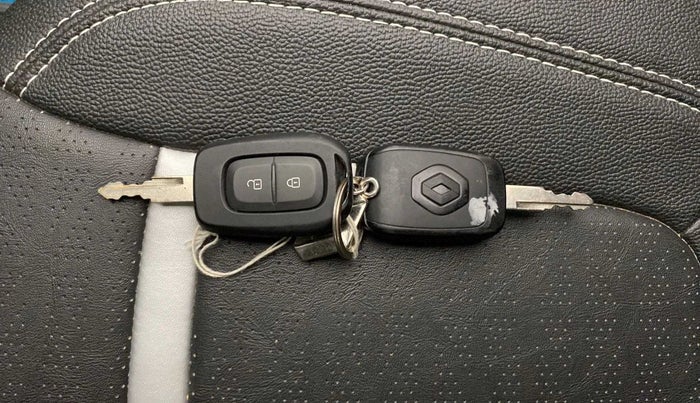 2023 Renault Kwid RXT 1.0 AMT, Petrol, Automatic, 2,777 km, Key Close Up