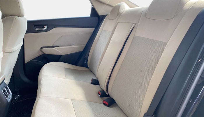 2021 Hyundai Verna S PLUS 1.5 CRDI, Diesel, Manual, 18,302 km, Right Side Rear Door Cabin