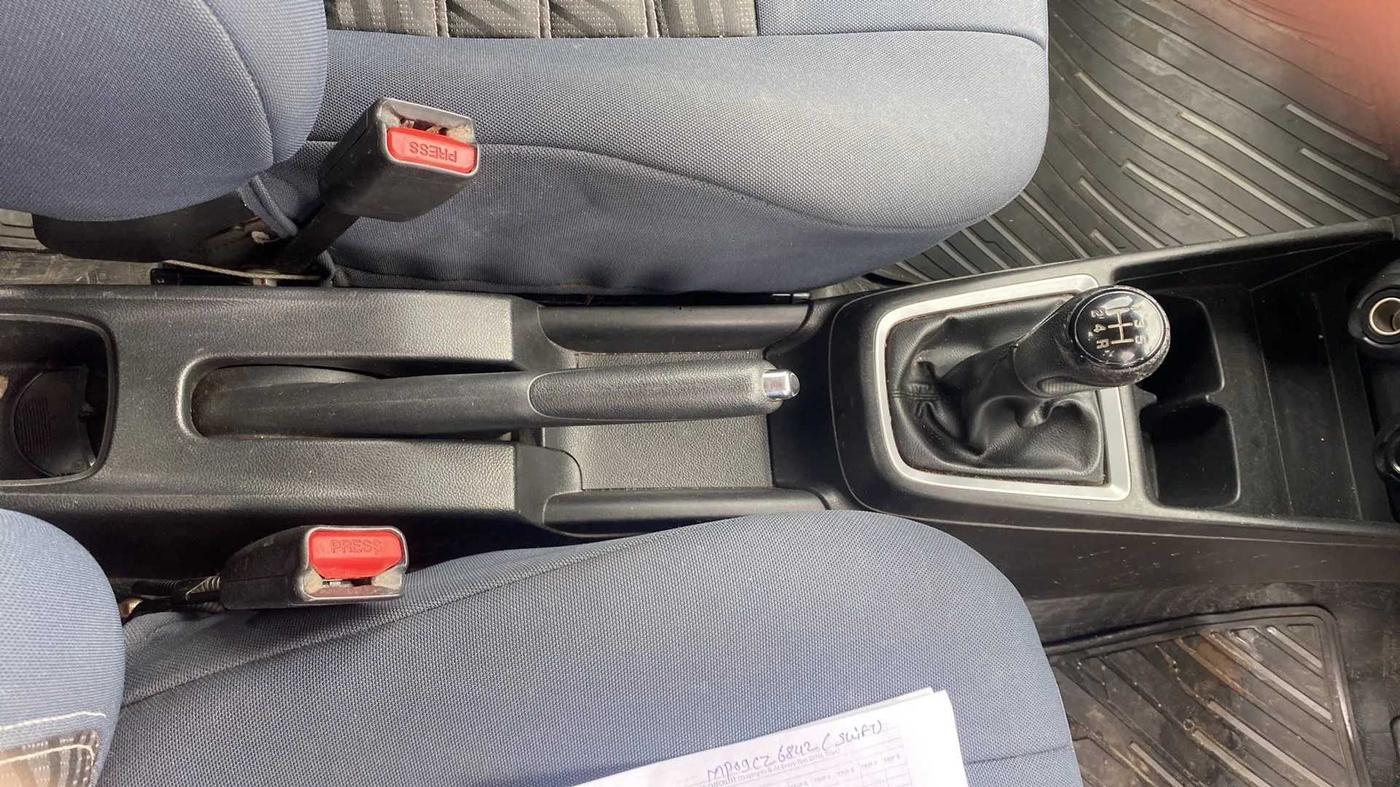 2018 Maruti Swift ZDI PLUS, Diesel, Manual, 38,861 km, Gear Lever