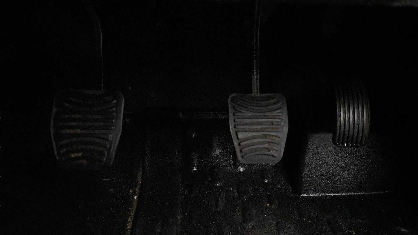 2022 Mahindra Thar LX HT PETROL 4WD MT, Petrol, Manual, 14,921 km, Pedals