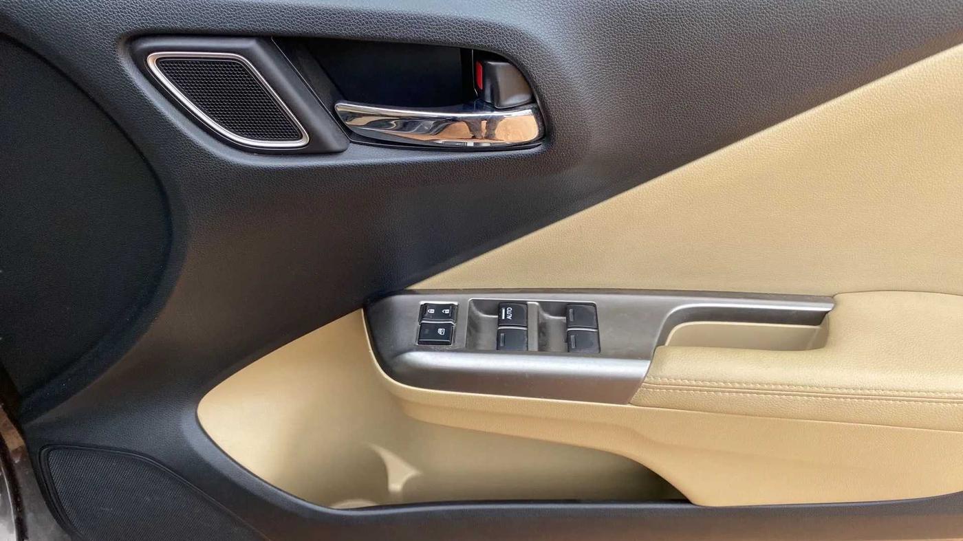 2018 Honda City 1.5L I-VTEC ZX CVT, Petrol, Automatic, 24,116 km, Driver Side Door Panels Control