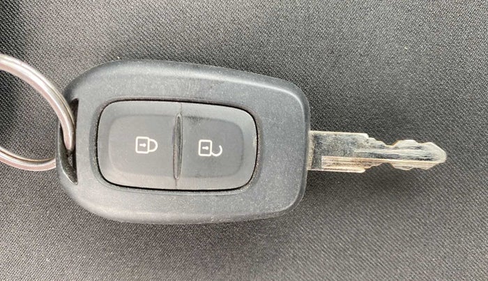 2016 Renault Kwid RXT 0.8, Petrol, Manual, 44,045 km, Key Close Up