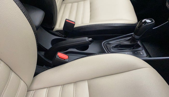 2020 Hyundai NEW I20 SPORTZ 1.2 AT, Petrol, Automatic, 23,296 km, Gear Lever