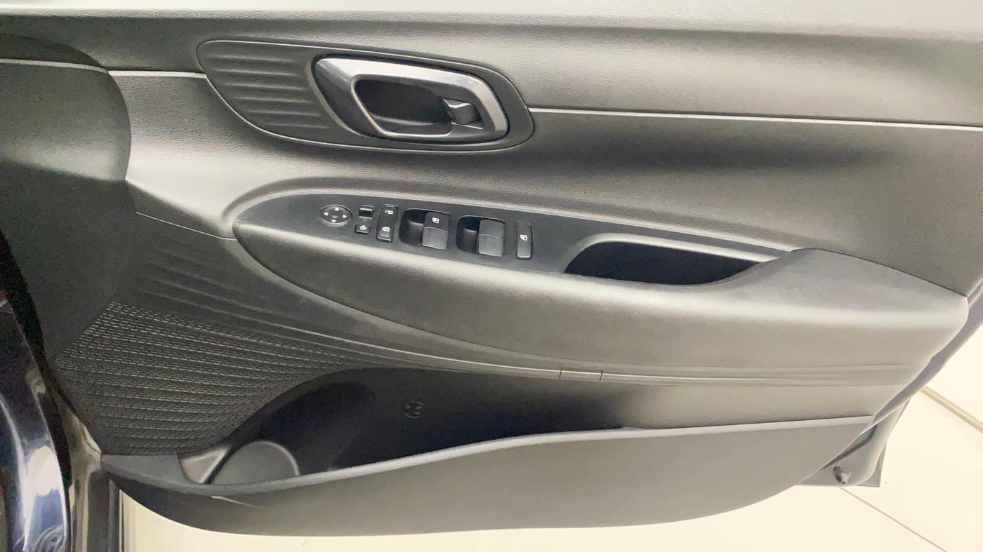 2020 Hyundai NEW I20 SPORTZ 1.2 AT, Petrol, Automatic, 23,296 km, Driver Side Door Panels Control