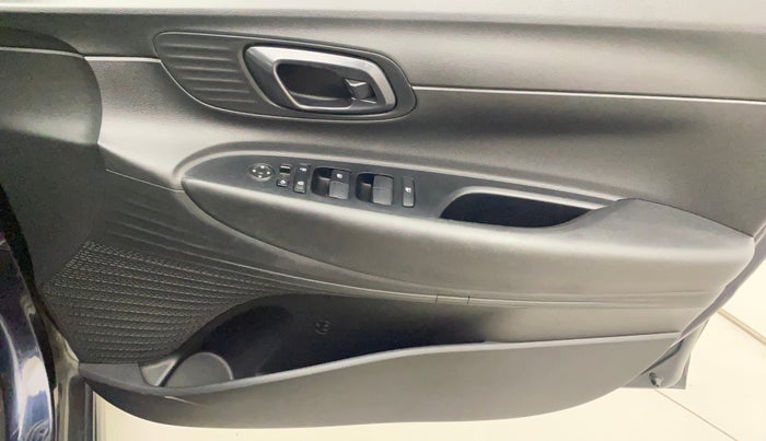 2020 Hyundai NEW I20 SPORTZ 1.2 AT, Petrol, Automatic, 23,296 km, Driver Side Door Panels Control