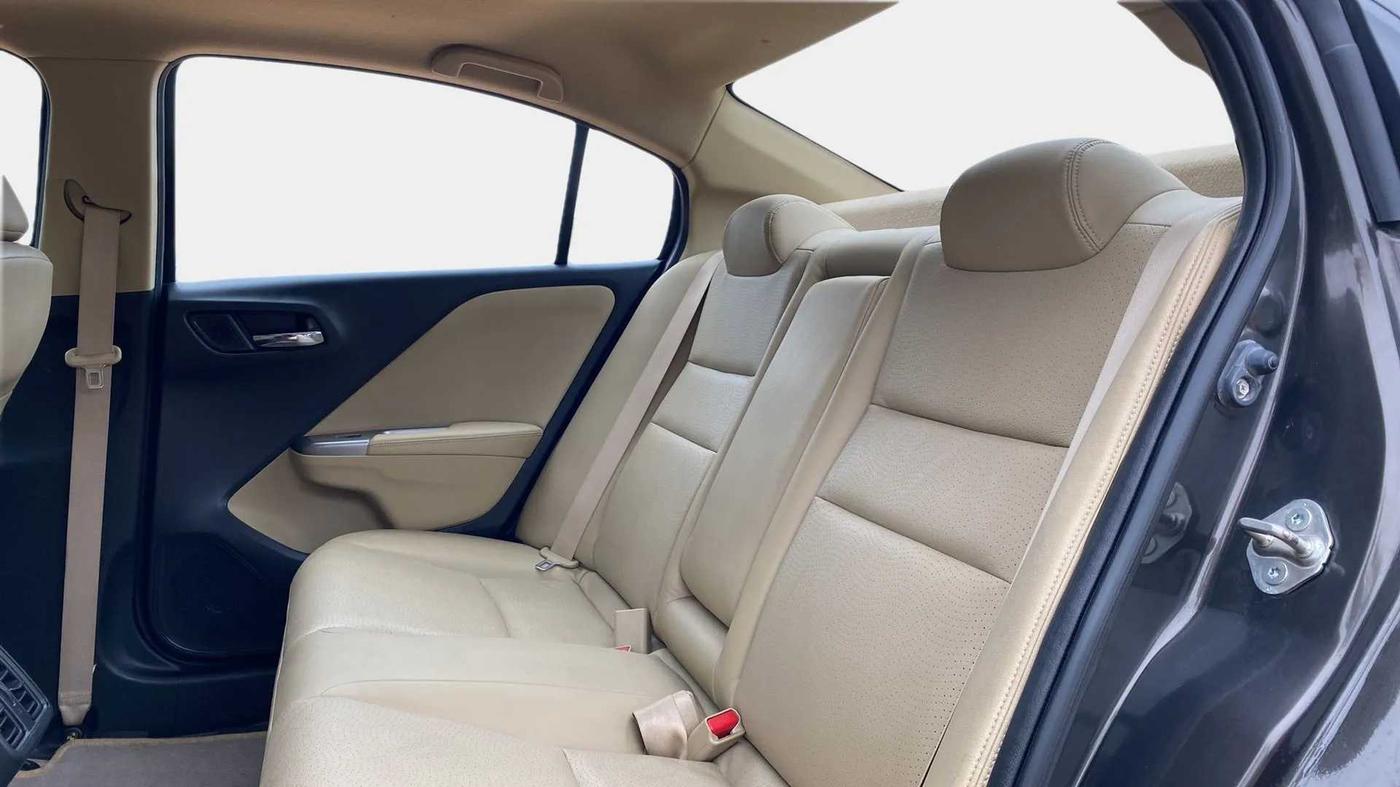 2015 Honda City 1.5L I-VTEC VX, Petrol, Manual, 23,356 km, Right Side Rear Door Cabin