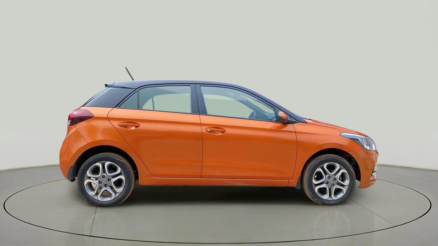 2018 Hyundai Elite i20 ASTA 1.2 DUAL TONE, Petrol, Manual, 42,500 km, Right Side