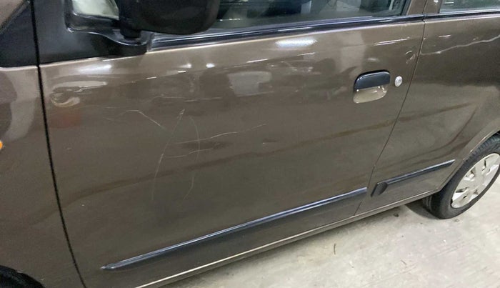 2015 Maruti Wagon R 1.0 LXI CNG, CNG, Manual, 87,361 km, Front passenger door - Minor scratches