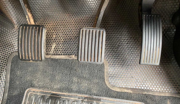 2019 Hyundai NEW SANTRO ERA EXECUTIVE, Petrol, Manual, 27,402 km, Pedals