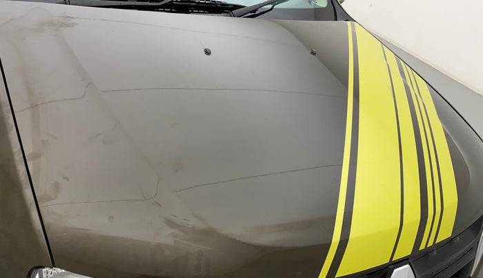 2017 Renault Duster 110 PS RXS SANDSTORM EDITION DIESEL, Diesel, Manual, 74,704 km, Bonnet (hood) - Graphic sticker