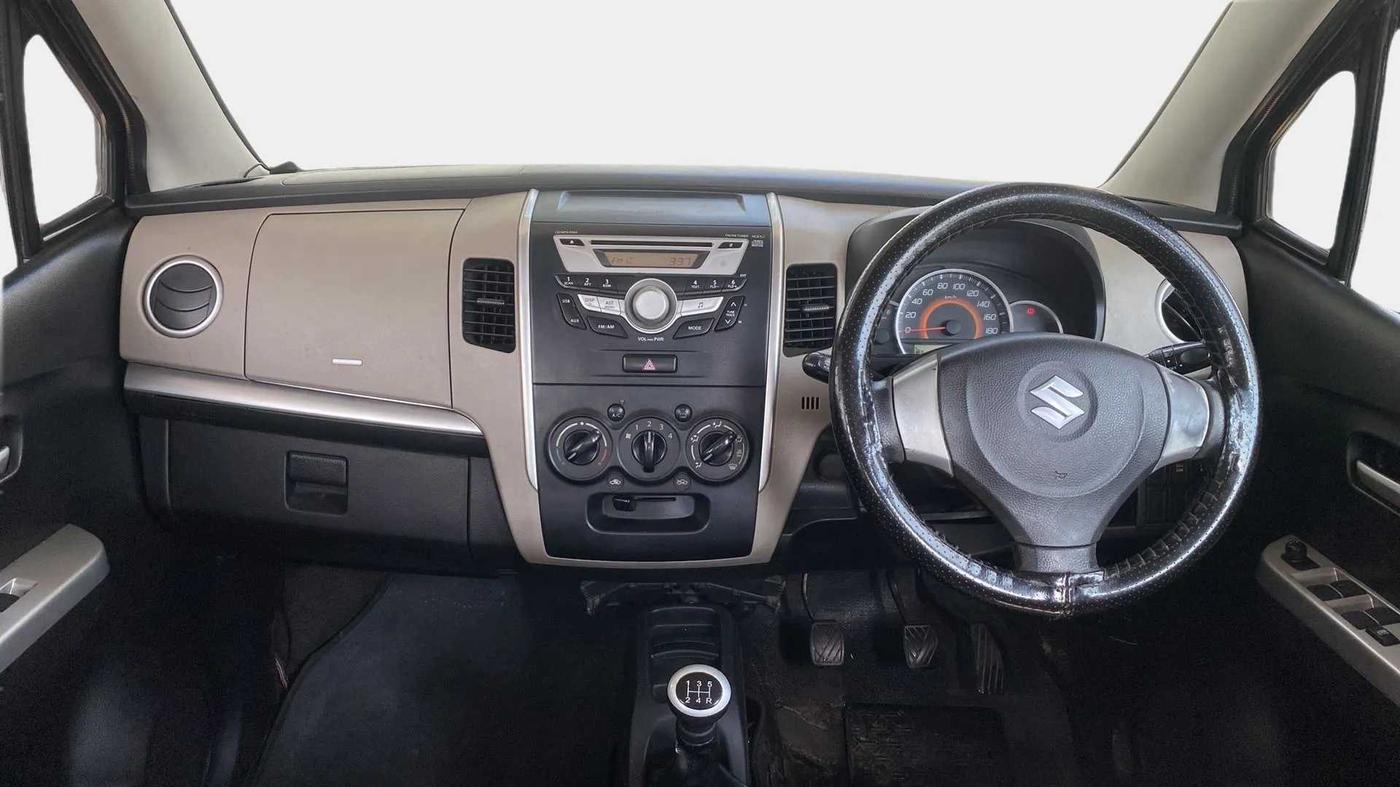 2016 Maruti Wagon R 1.0 VXI, Petrol, Manual, 1,11,740 km, Dashboard