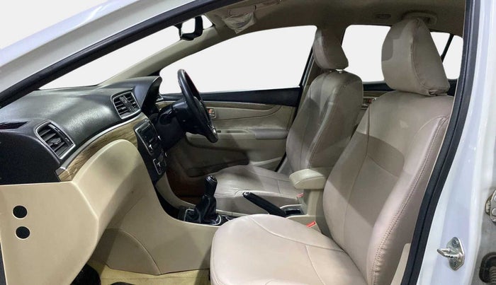 2018 Maruti Ciaz ZETA 1.5 SHVS MT PETROL, Petrol, Manual, 72,634 km, Right Side Front Door Cabin