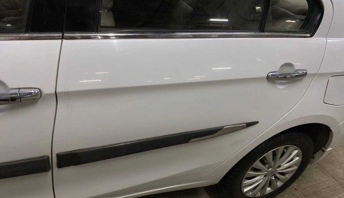 2018 Maruti Ciaz ZETA 1.5 SHVS MT PETROL, Petrol, Manual, 72,634 km, Rear left door - Minor scratches