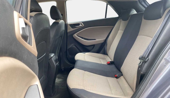 2015 Hyundai Elite i20 SPORTZ 1.2, Petrol, Manual, 46,779 km, Right Side Rear Door Cabin