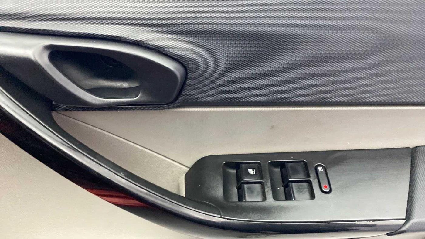 2019 Tata Tiago XM PETROL, Petrol, Manual, 53,106 km, Driver Side Door Panels Control