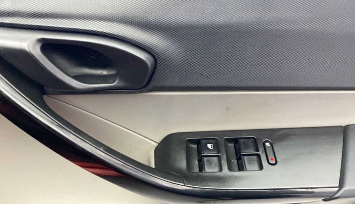 2019 Tata Tiago XM PETROL, Petrol, Manual, 53,106 km, Driver Side Door Panels Control