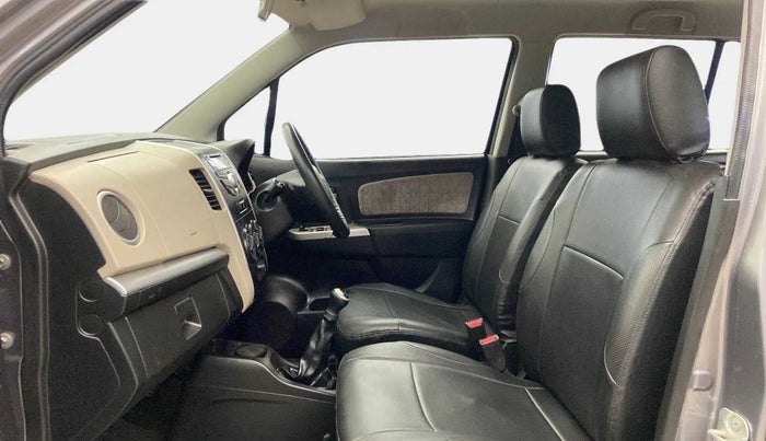 2015 Maruti Wagon R 1.0 VXI, Petrol, Manual, 25,030 km, Right Side Front Door Cabin