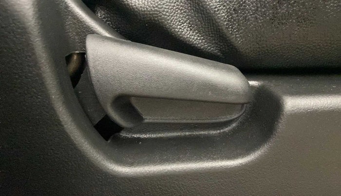 2015 Maruti Wagon R 1.0 VXI, Petrol, Manual, 25,030 km, Driver Side Adjustment Panel