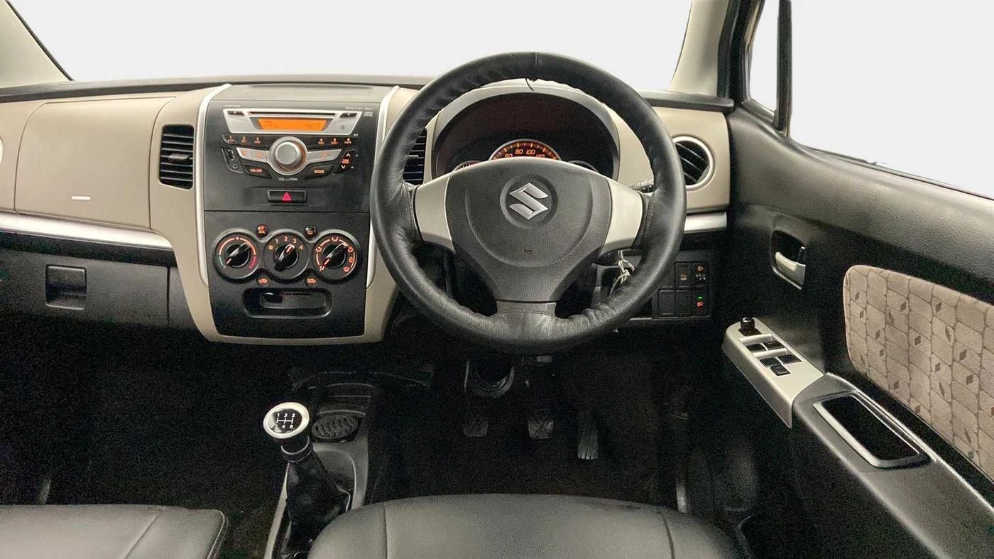 2015 Maruti Wagon R 1.0 VXI, Petrol, Manual, 25,030 km, Steering Wheel Close Up